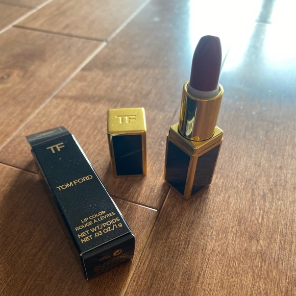 Tom Ford lip color mini lipstick 16 Scarlet Rouge - Picture 2 of 10
